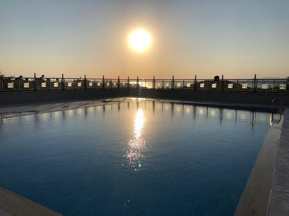 Double Royal Hotel Kocaeli Zewnętrze zdjęcie
